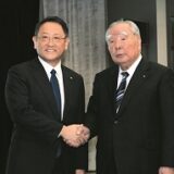 豊田章男・トヨタ自動車社長と鈴木修・スズキ社長