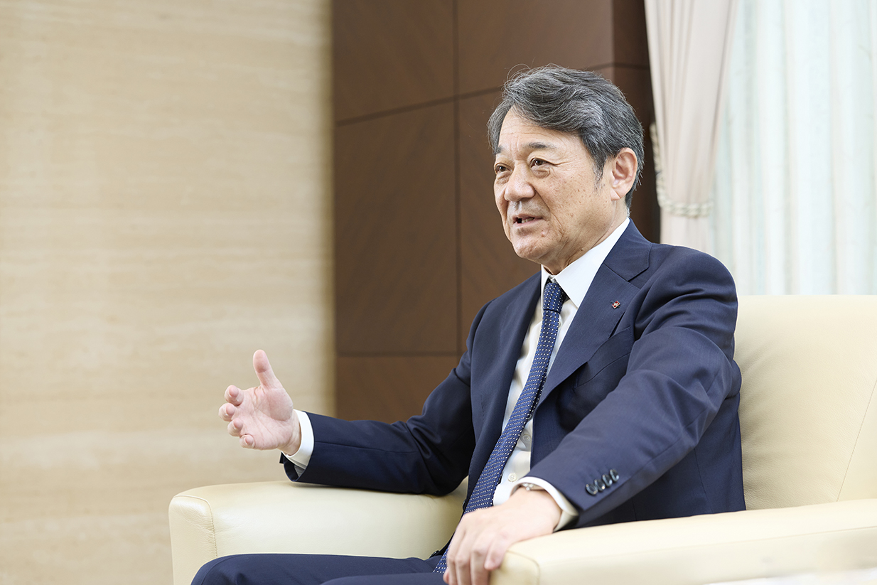 朝日智司　日本生命