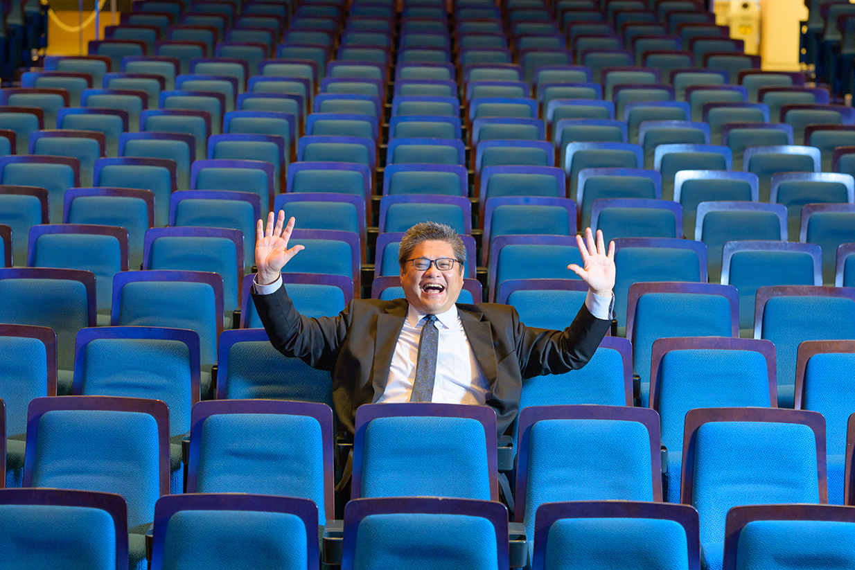 奥谷達夫　なんばグランド花月総支配人